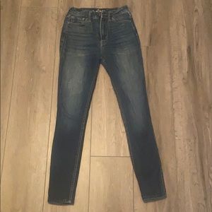 Hollister jeans